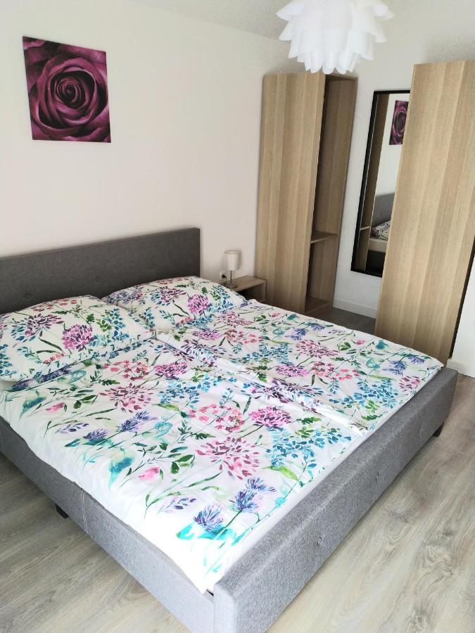 Arnyas Apartmanhaz Balatonlelle Exterior foto