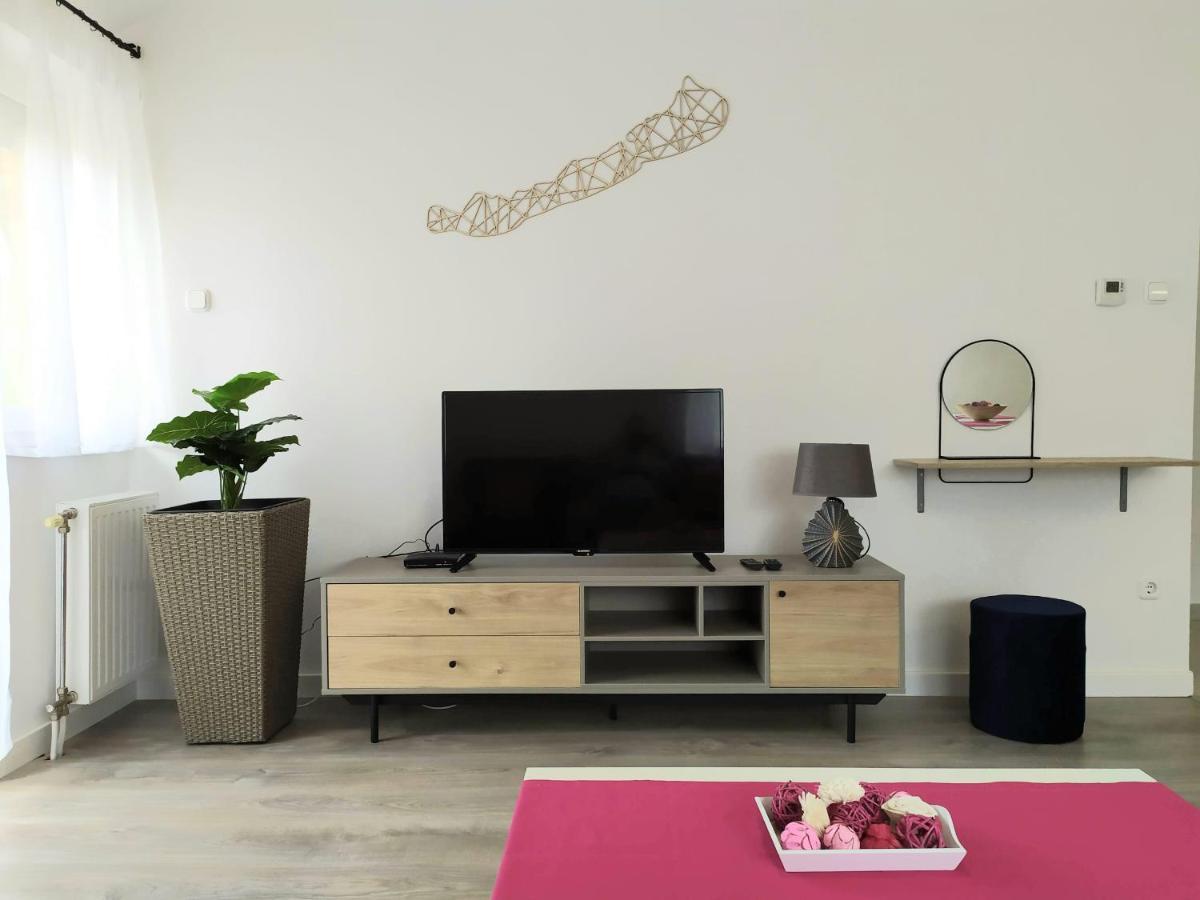 Arnyas Apartmanhaz Balatonlelle Exterior foto