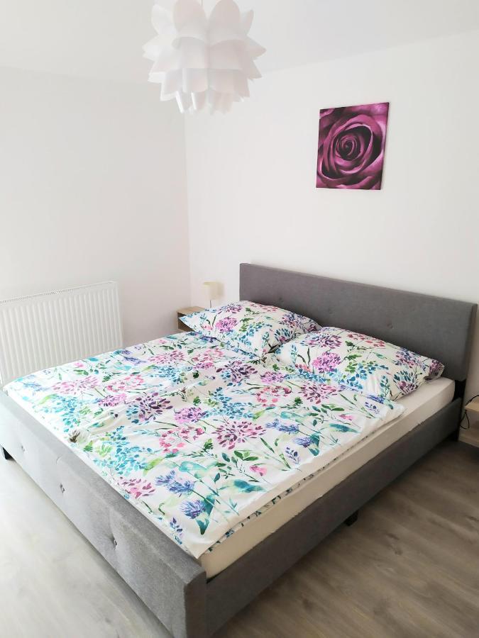 Arnyas Apartmanhaz Balatonlelle Exterior foto